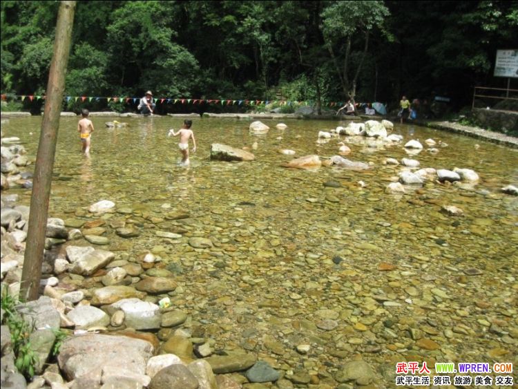 龙岩江山人口_龙岩江山石佛公图片(2)