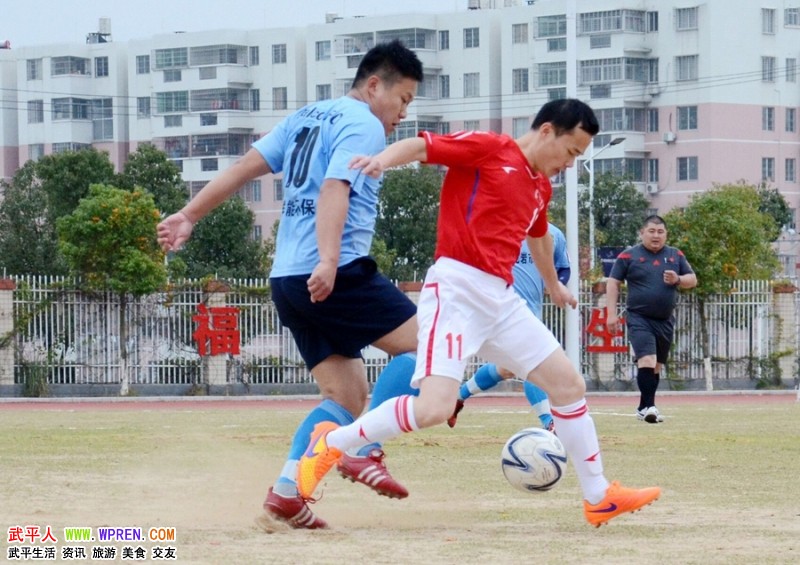 组图:武平县足球队主场0比0惜平龙岩猎鹰队 -